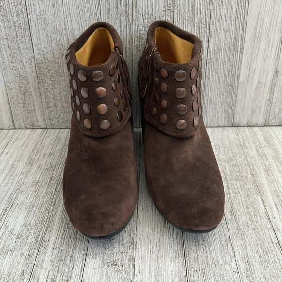 Bussola for Anthropologie Size 41 Enna Taupe Studded Bootie - Picture 2 of 7